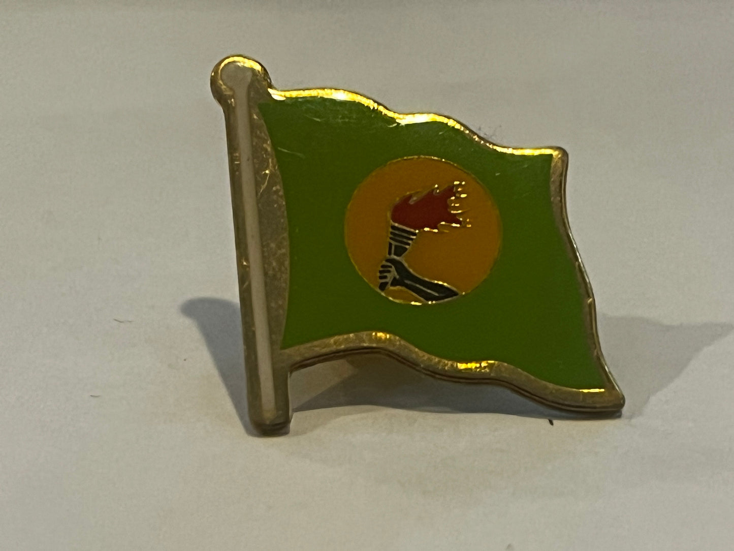 Zaire Pin