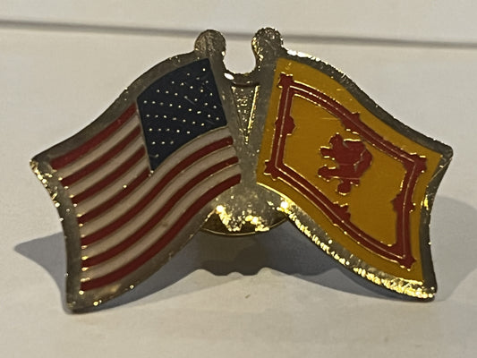 Scotland Lion / United States Pin